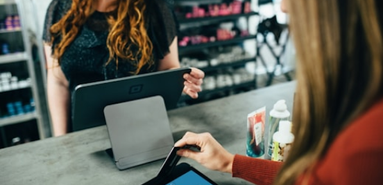 統一書式１枚で決裁スピードが２日短縮した小さな改革